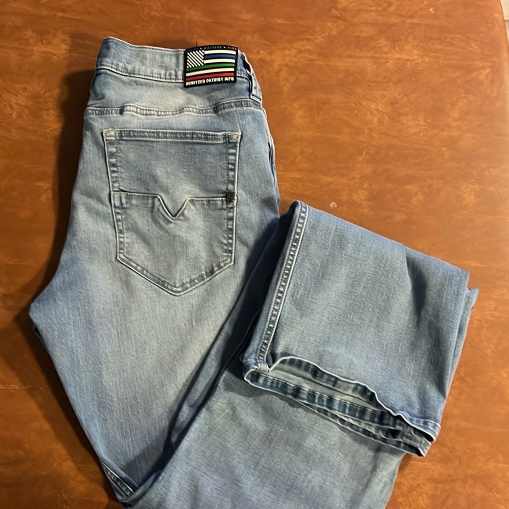Howitzer freedom jeans 36x36 EUC